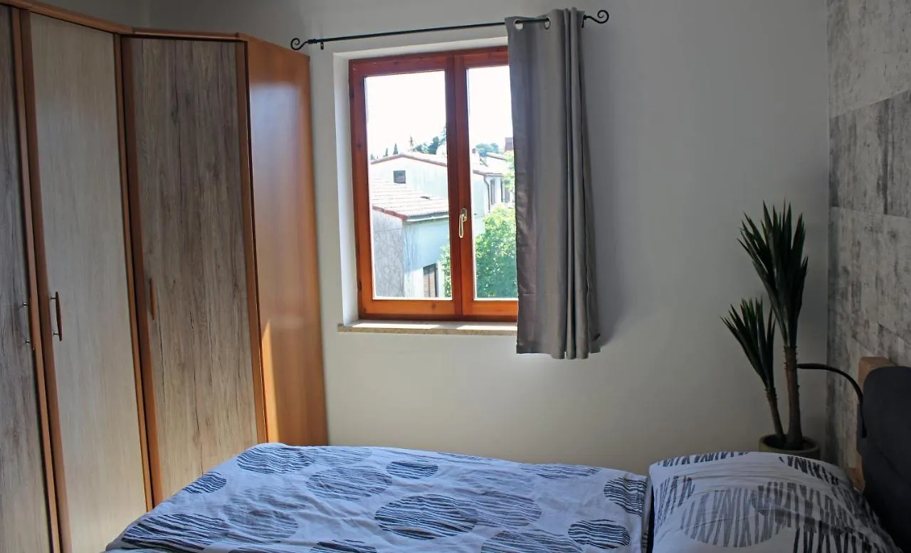 Apartment Arena Premantura 0*,  Κροατία