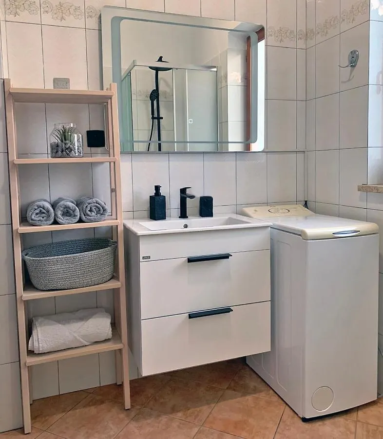 Apartment Arena Premantura 0*,  Κροατία